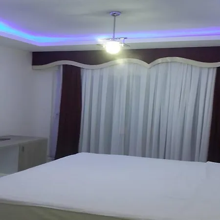 Grand Sahil Butik לינה וארוחת בוקר *